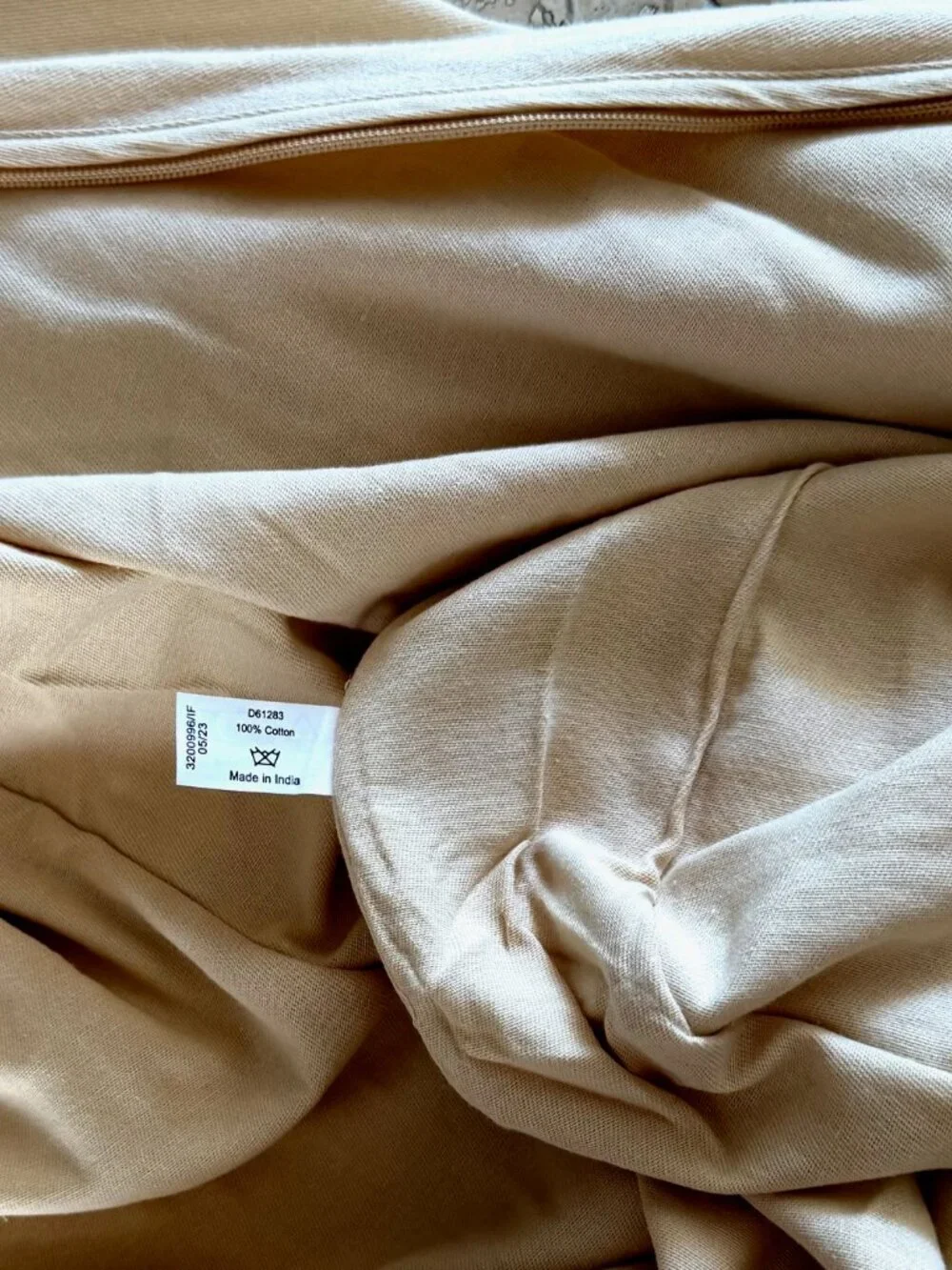 Louis Vuitton Cream Cotton Garment Bag Dust Cover 46